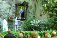 Maiandacht mit Krönung der Fatima-Madonna in Naumburg (Foto: Karl-Franz Thiede)